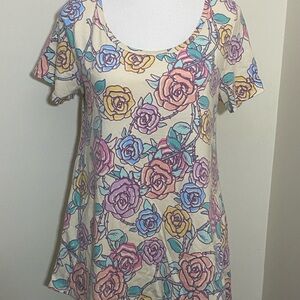 LulaRoe Colorful Roses Classic T Size S